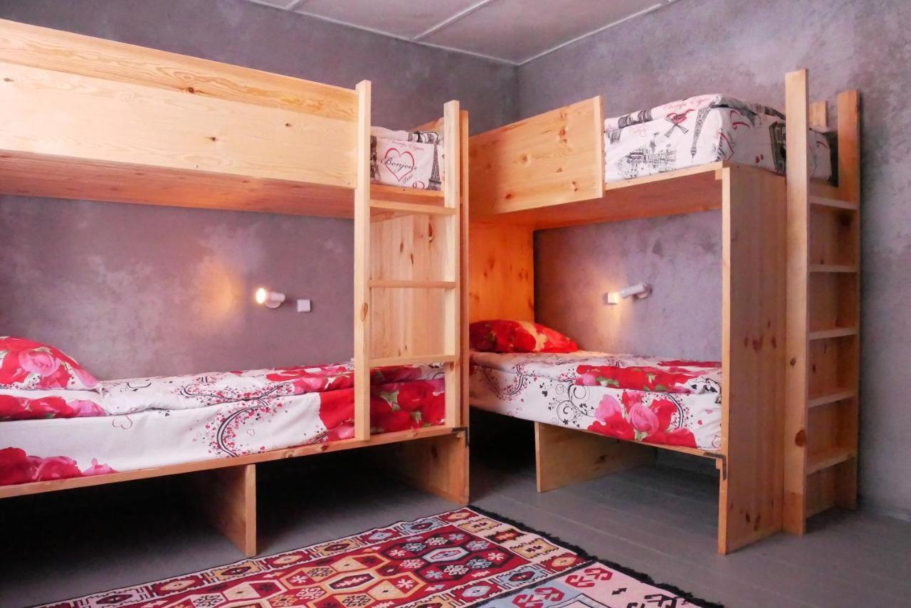 Darya Hostel Jyrgalan Extérieur photo
